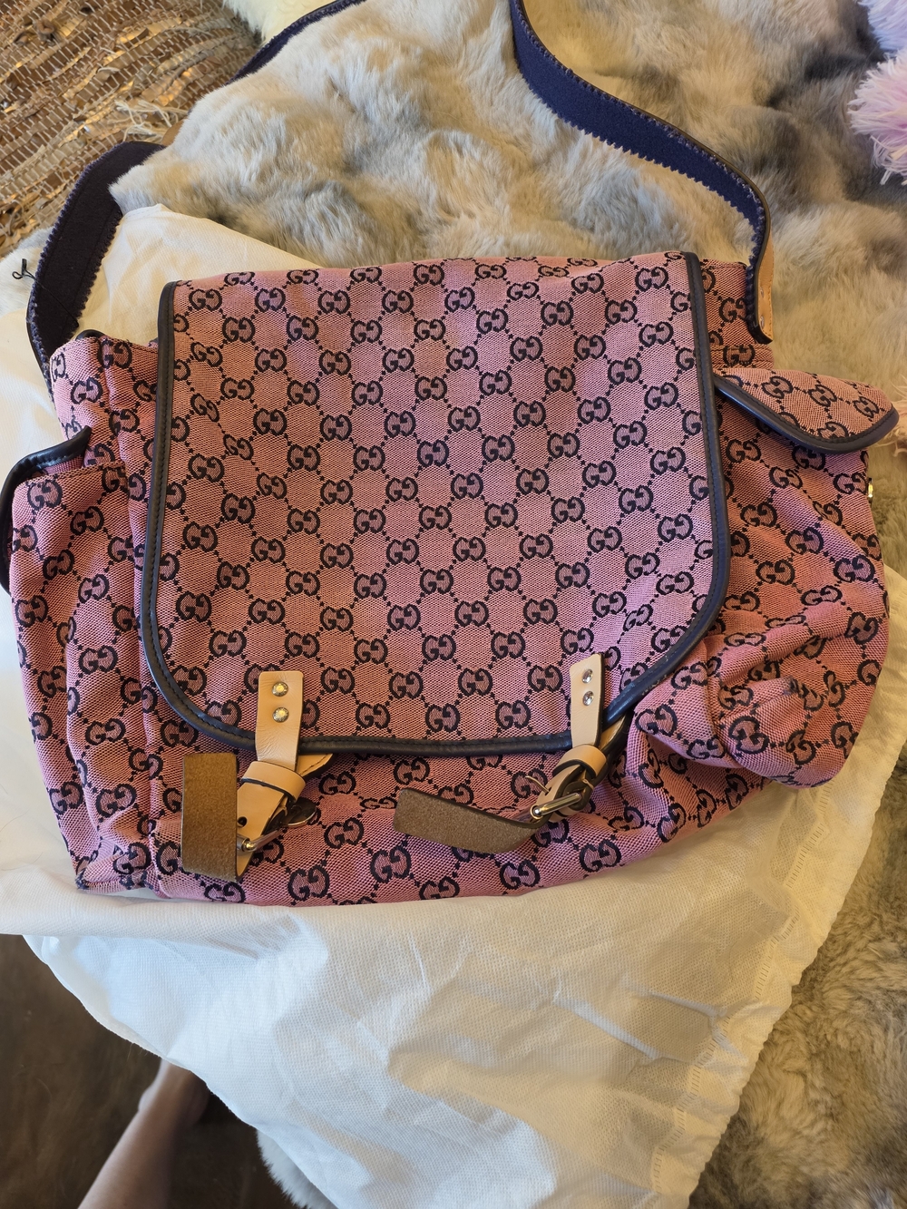Like New Gucci Pink GG Canvas Messenger Crossbody with Leather And Navy Trim